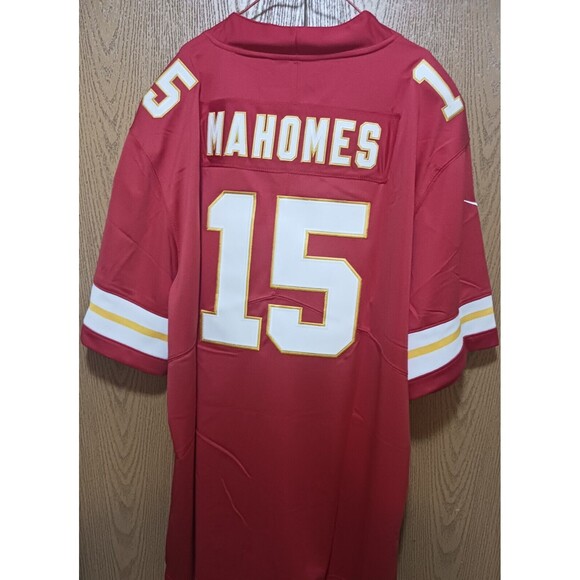 Patrick Mahomes (Nike)-(Chiefs)-(Jersey)-(Red)-(Pre-owned)-(Size XL)-$90.00 - Picture 5 of 9